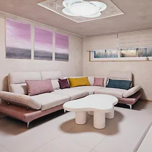 Apartment Close To Gangnam, Coex, Asan Medical Centar & Luxury Near Lotte World, Free Korean Ramen